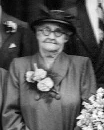 Photo of Mary Onions Davies at the wedding of her grandson