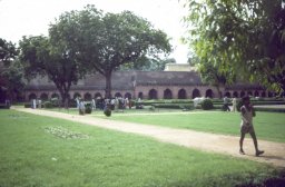 Agra-garden-001